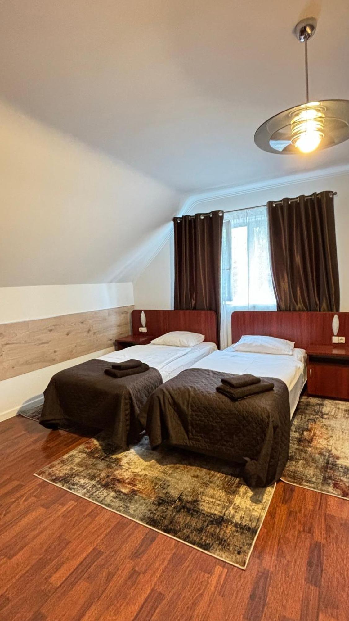 Victoria Bed & Breakfast Varšava